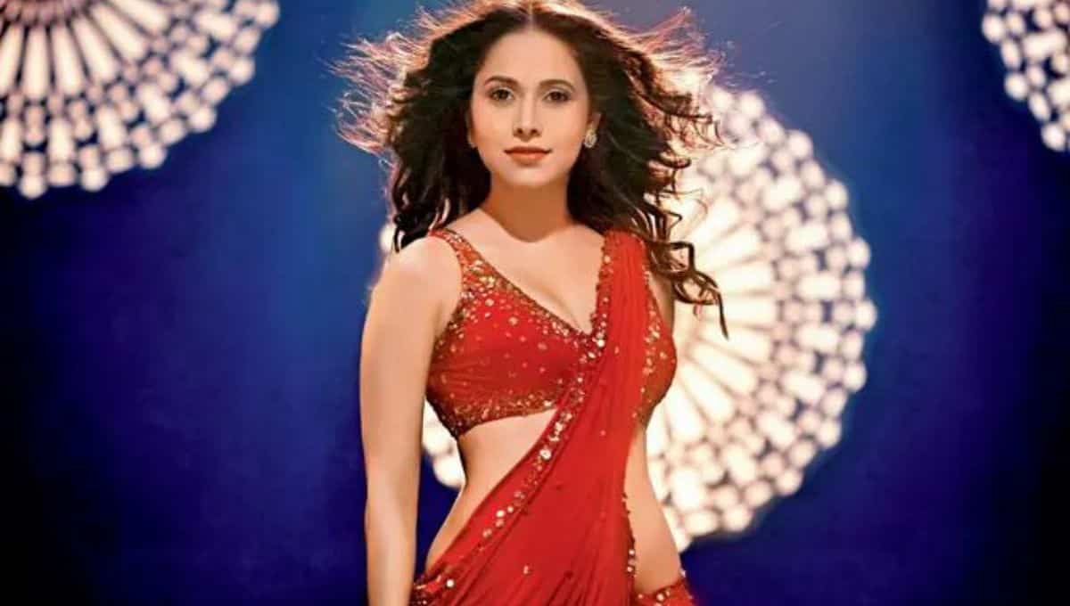 Nushrat Bharucha Caste, Religion, Boyfriend Name, Real Age, Height in Feet, Dating, Wikipedia, Biography, Instagram, Net Worth