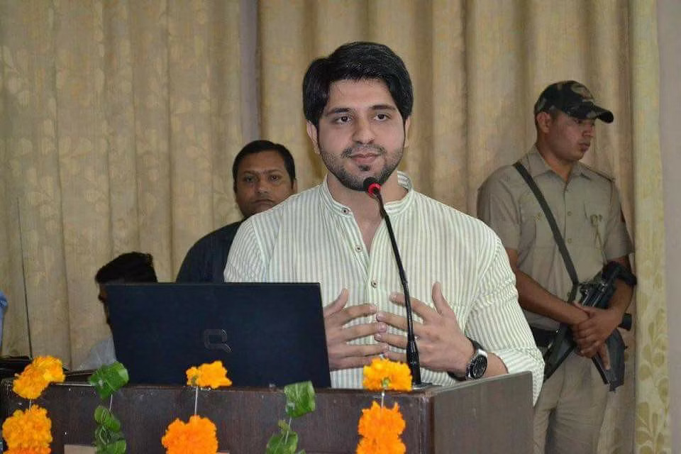 Shehzad Poonawalla Wife, Wikipedia, Wiki, Brother, Age, Religion, Family Tree