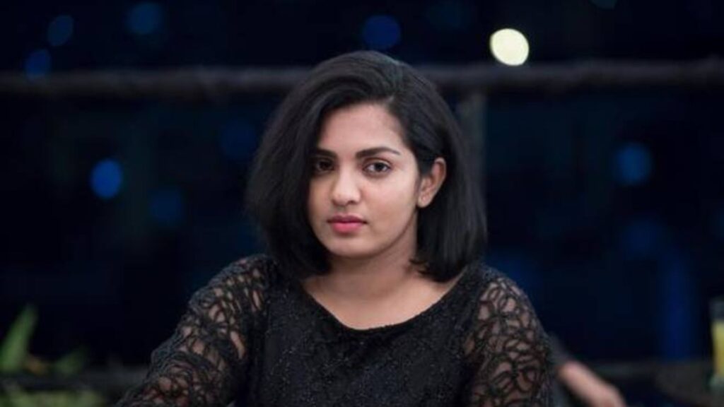 Parvathy Menon Wiki, Wikipedia, Husband Name, Age, Instagram, Family Photos, New Movie, Facebook