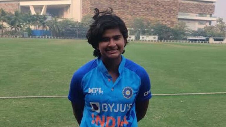 Titas Sadhu Wikipedia, Age, Bowling Speed, Height, Bowling, Biography, Parents, Debut