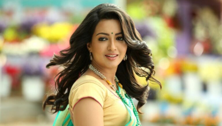 Catherine Tresa Relationships, Wikipedia, Boyfriend, Biography, Instagram