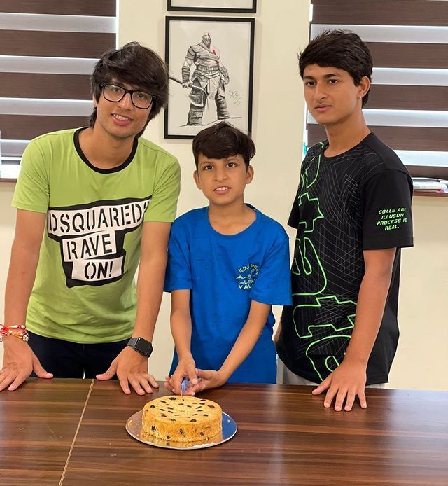 Piyush Joshi Vlogs Birthday Date, Age, Instagram, Wikipedia, Net Worth