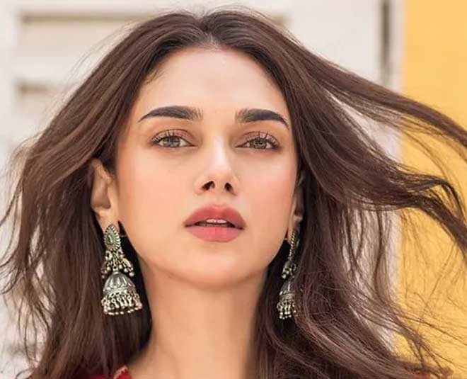 Aditi Rao Hydari Religion, Wikipedia, Husband, Age, Father, Instagram, Net Worth, Relationsips